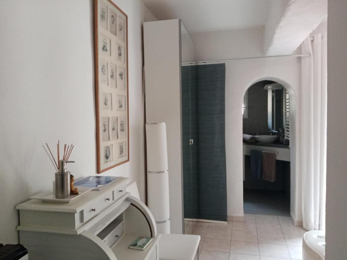 Au Mas Saint Pierre Hotel Pignans Bagian luar foto