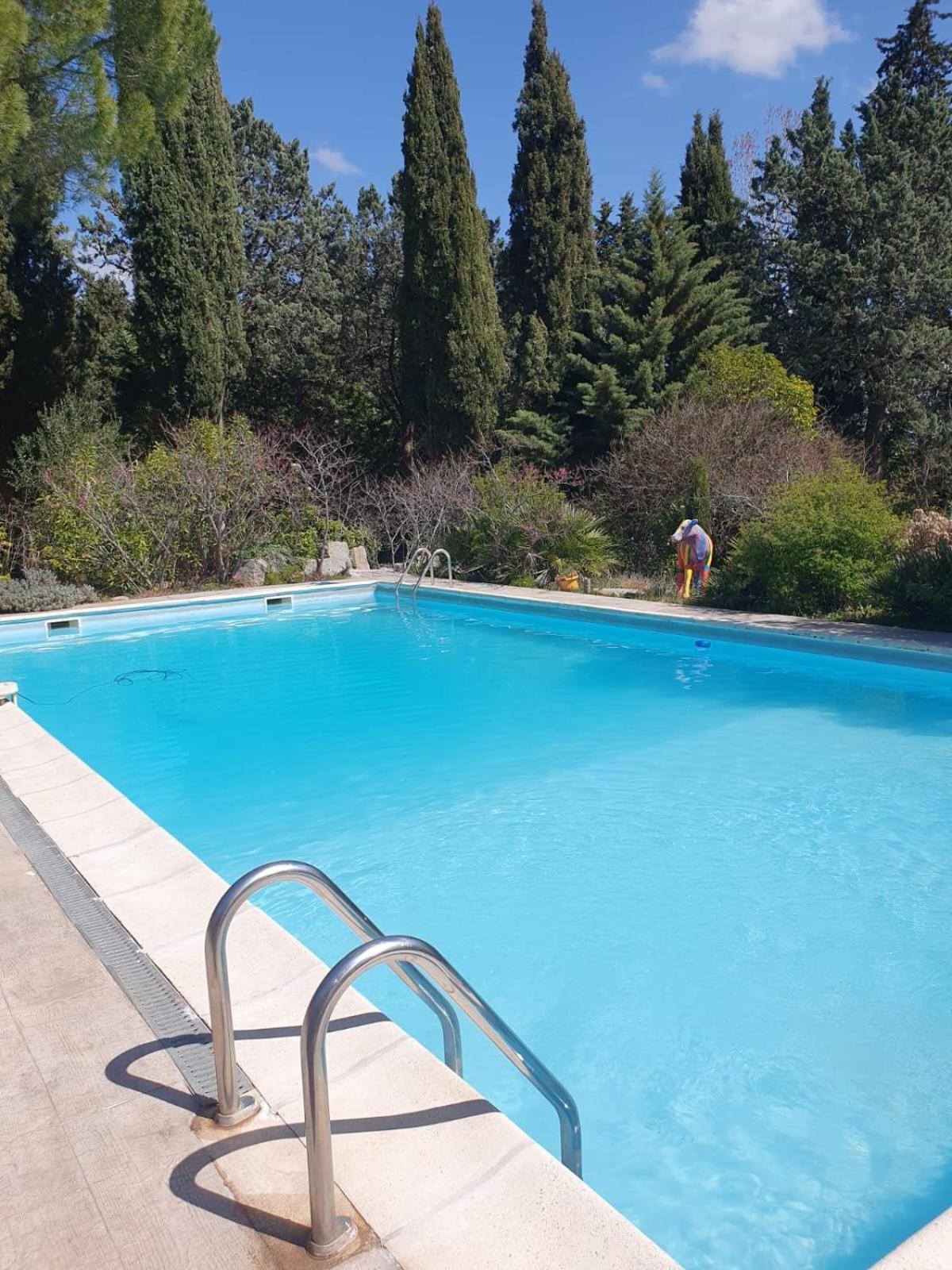 Au Mas Saint Pierre Hotel Pignans Bagian luar foto