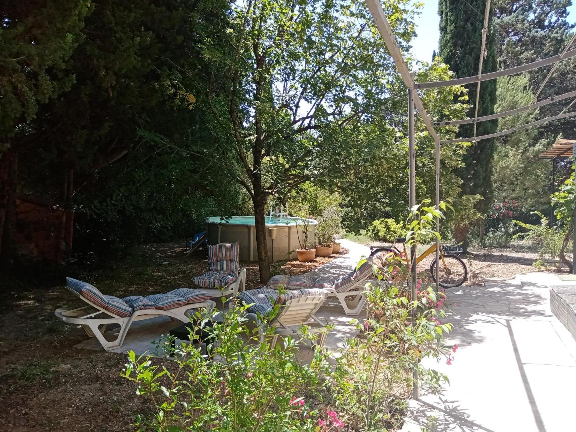 Au Mas Saint Pierre Hotel Pignans Bagian luar foto